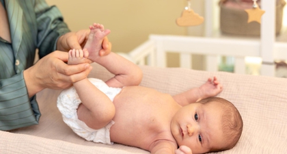 Popok Bayi Rekomendasi Dokter, Ini Kriteria dan Cara Memilihnya