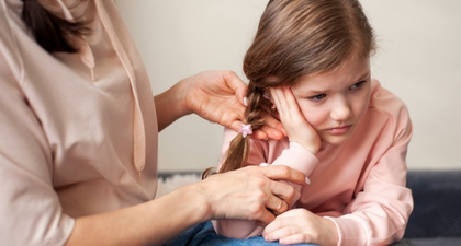 7 Cara Mengobati Benjolan di Belakang Telinga pada Anak