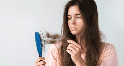 Cara Mengatasi Kerontokan Rambut Pasca Melahirkan