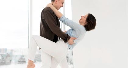 15 Lagu Anniversary Pernikahan Romantis untuk Momen Spesial