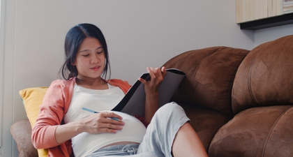 Makanan yang Perlu Dikonsumsi untuk Mengurangi Kaki Bengkak pada Ibu Hamil