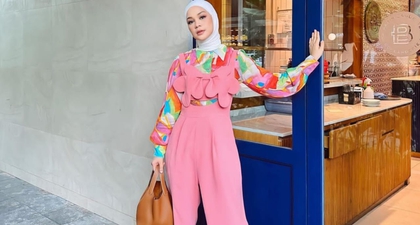 Penuh Warna, Intip Gaya Stylish Tantri Namirah
