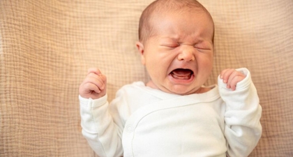 Ini Penyebab Bayi Sulit Buang Air Besar