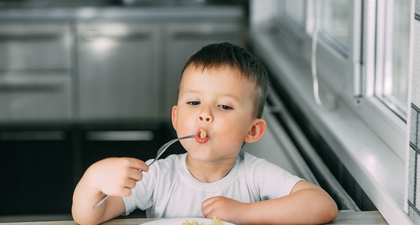 Jangan Sampai Telat, Ini Pentingnya Naik Tekstur MPASI untuk Bayi