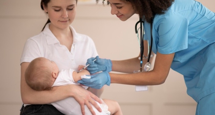 Ini Jadwal Imunisasi Bayi 0-24 Bulan Terbaru Rekomendasi Kemenkes