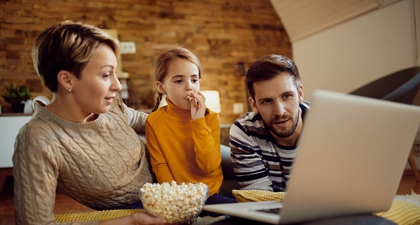 10 Rekomendasi Film tentang Ayah untuk Rayakan Hari Ayah Nasional