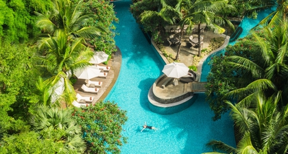 DoubleTree by Hilton Jakarta &ndash; Diponegoro Sambut Liburan Akhir Tahun dengan "Tropical Festive Wonderland"