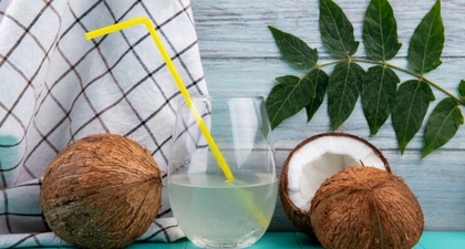 Tak Cuma Lepas Dahaga, Ini Manfaat Konsumsi Air Kelapa untuk Kesehatan