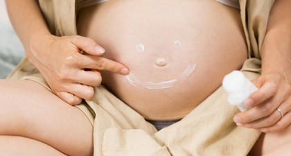 Tak Usah Khawatir! Ini Cara Mengatasi Stretch Mark Selama Kehamilan