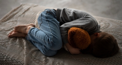 Ini Dampak Psikologis Anak yang Jauh dari Orang Tua