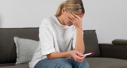 Bukan Hanya Perdarahan, Ini Gejala Anda Mengalami Janin Tidak Berkembang