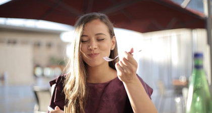 Turunkan Kesuburan, Ini 6 Makanan yang Harus Dihindari saat Promil