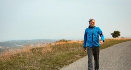 4 Jenis Olahraga yang Disarankan untuk Lansia, Jaga Tubuh Tetap Bugar
