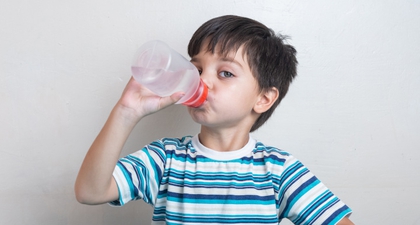 7 Minuman yang Baik untuk Kesehatan Balita Anda