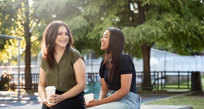 Mimpi Ketemu Teman Lama Perempuan, Apa Artinya?