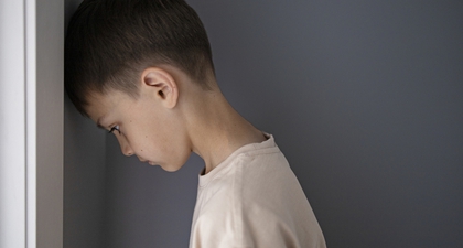 Orang Tua Harus Tahu, Ini Perbedaan Gangguan Bipolar dan Skizofrenia pada Anak dan Remaja