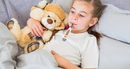 7 Daun yang Bisa Menurunkan Demam pada Anak