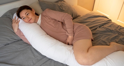 5 Posisi Tidur untuk Ibu Hamil yang Aman dan Nyaman