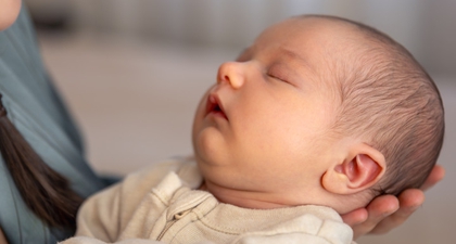 Cradle Cap Bayi: Penyakit Kulit Serius atau Kondisi Normal?