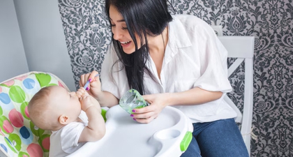 7 Tips Kreatif Memperkenalkan MPASI Pertama untuk Bayi