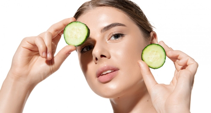 6 Cara Ampuh Menghilangkan Kantong Mata Secara Alami