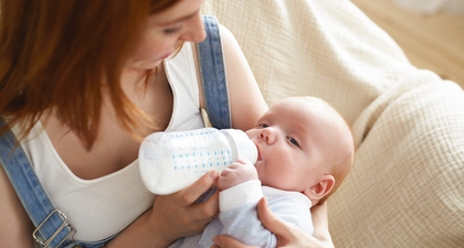 Cara Menghangatkan ASI dari Kulkas agar Nutrisinya Tidak Rusak