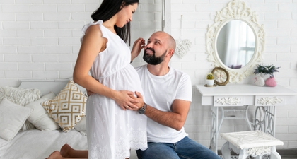 Bolehkah Menyusui Suami saat Hamil? Ini Penjelasannya, Moms