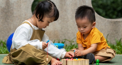 6 Tips Mengajarkan Anak Berbagi Sejak Dini