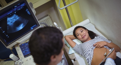 Bayi Terlilit Tali Pusar, Ini Penyebab, Risiko, dan Cara Mengatasinya