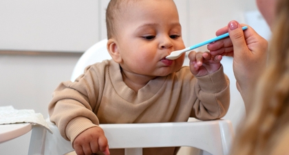 Cara Mengolah Buah untuk Bayi 6 Bulan yang Aman, Lembut, dan Kaya Gizi