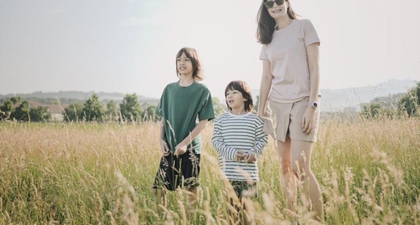 Serba Nyaman dan Stylish saat Liburan, Ini Gaya Kompak Selebriti Ibu dan Anak