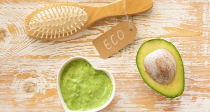 Cara Membuat Masker Rambut Alami dari Alpukat untuk Rambut Sehat Berkilau