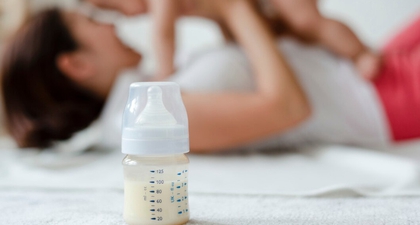 Kandungan Gula dalam Susu Formula, Amankah untuk Bayi?