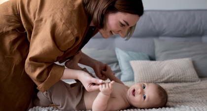 5 Cara Menjaga Kelembapan Kulit Bayi dengan Mudah