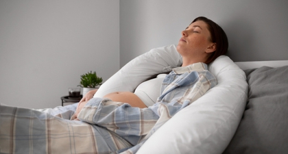 Posisi Janin saat Ibu Tidur Telentang, Ini yang Perlu Moms Tahu
