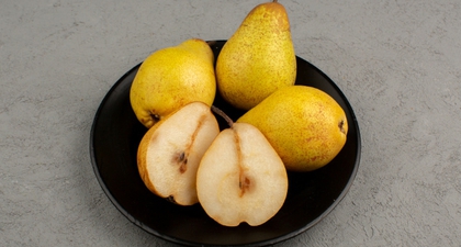 7 Manfaat Buah Pir untuk Ibu Hamil, dari Cegah Dehidrasi hingga Tingkatkan Imunitas