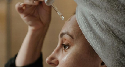 5 Manfaat Retinoid untuk Mengatasi Tanda Penuaan Dini