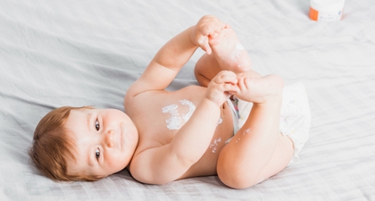 10 Cara Merawat Bayi dengan Kulit Sensitif