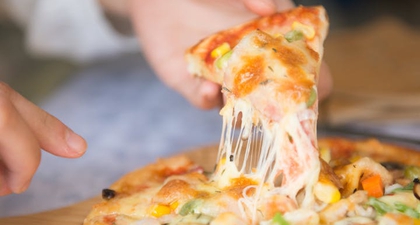 Moms, Ini Pilihan Alternatif Keju Mozarella untuk Pizza