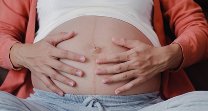 Garis di Perut saat Hamil, Apakah Sudah Muncul di Minggu Pertama Kehamilan?