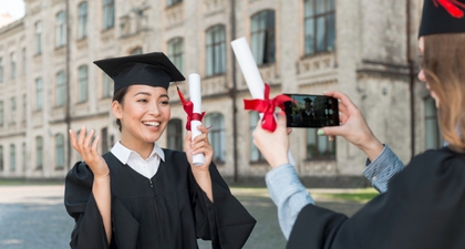 40 Ucapan Wisuda untuk Anak Perempuan yang Penuh Doa dan Harapan