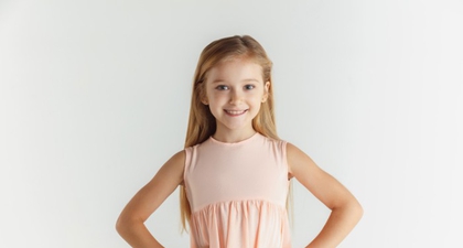 Jangan Keliru, Moms, Ini Perbedaan Miniset dan Bra untuk Anak