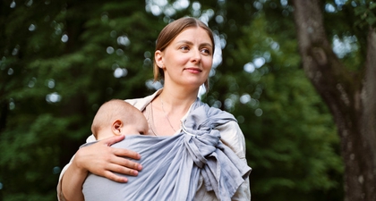 Rekomendasi Nursing Cover yang Nyaman untuk Menyusui di Ruang Publik