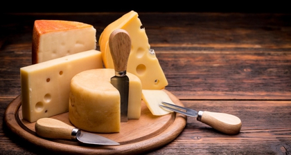 Jadi Camilan Lezat dan Penuh Gizi, Ini 7 Manfaat Keju untuk Anak