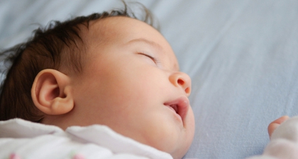 Warna Bibir Bayi Normal dan Kapan Harus ke Dokter