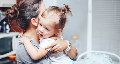 Bolehkah Orang Tua Menangis di Depan Si Kecil?