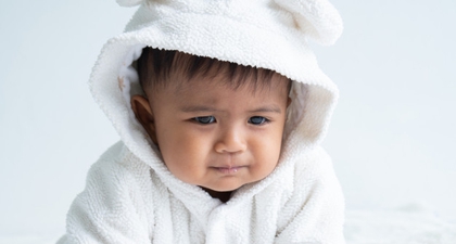 Ini Penanganan Terbaik saat Bayi Mengalami Konstipasi