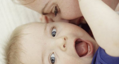 Perkembangan Sosial Bayi di Tahun Pertama