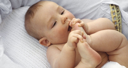 3 Trik Menghilangkan Kebiasaan Menggigit pada Balita