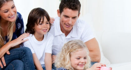 5 Langkah Mudah Mengajarkan Keuangan pada Anak